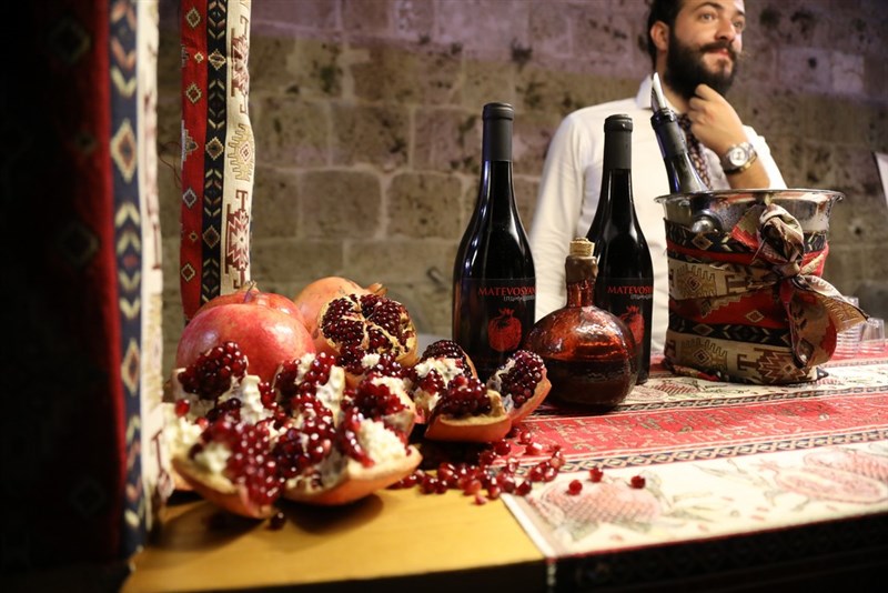 Byblos en Blanc et Rose
